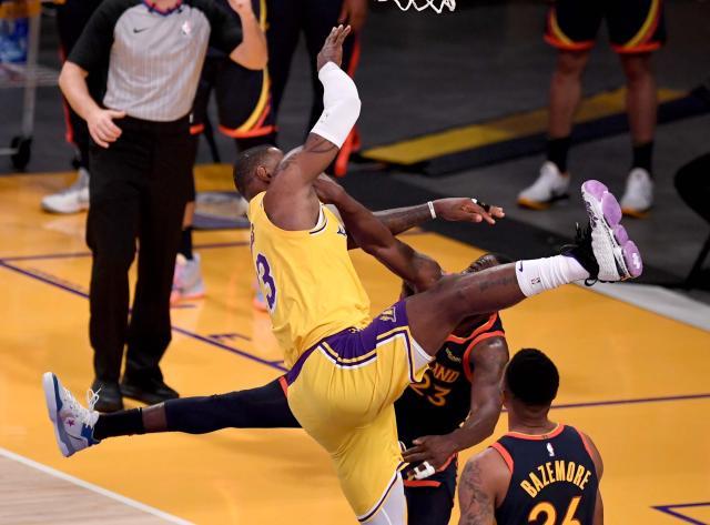 万博体育-格林再现天使魔鬼一面 再战灰熊他需要冷静心态