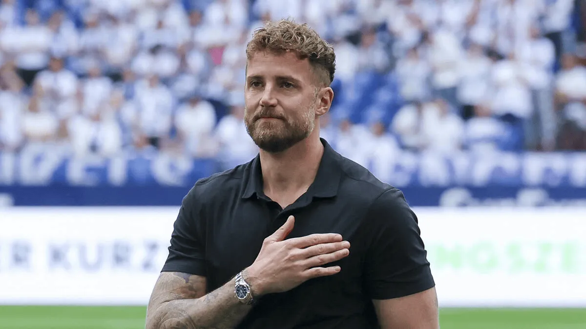 万博体育登陆-还记得他吗？前沙尔克04队长费尔曼正式宣布退役